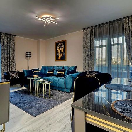 Luxury Apartament Бухарест Екстер'єр фото