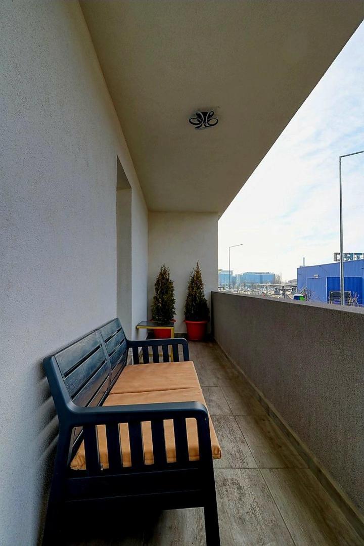 Luxury Apartament Бухарест Екстер'єр фото